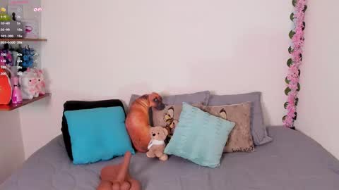 Snapshot of laura1__ chatting on September 2025 11:19:01 PM laura1__ online show from September 2025 11:19:01 PM