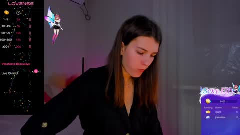 Laura online show from December 2024 10:01:02 AM