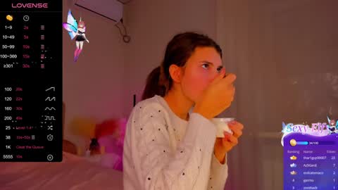 Laura online show from December 2024 09:17:01 AM