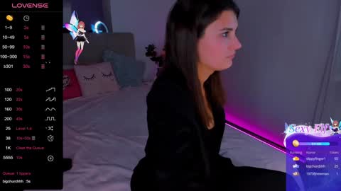 Laura online show from December 2024 10:02:01 AM