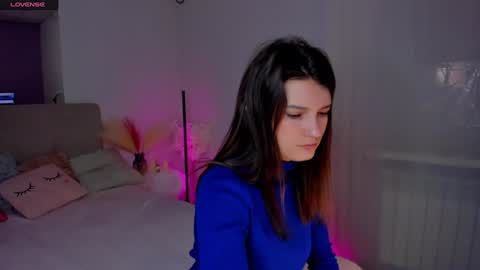 Laura online show from February 2025 06:26:02 AM