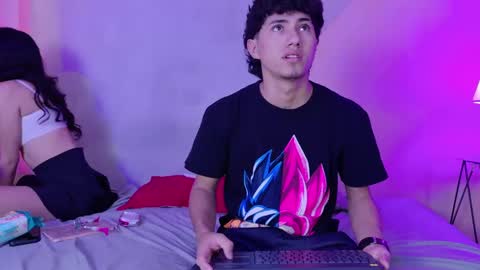 Snapshot of laura_and_kevin chatting on September 2025 01:44:02 PM laura_and_kevin online show from September 2025 01:44:02 PM