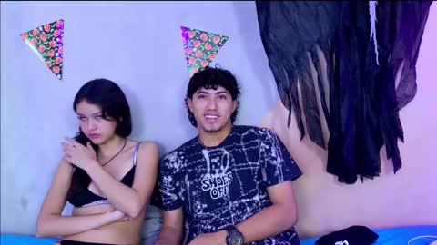 Snapshot of laura_and_kevin chatting on November 2025 02:05:02 PM laura_and_kevin online show from November 2025 02:05:02 PM