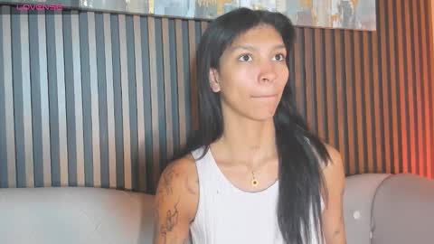 Snapshot of laura_aristizabal_19 chatting on October 2025 12:36:02 PM Laura online show from October 2025 12:36:02 PM