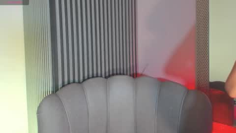 Snapshot of laura_aristizabal_19 chatting on October 2025 11:31:01 AM Laura online show from October 2025 11:31:01 AM