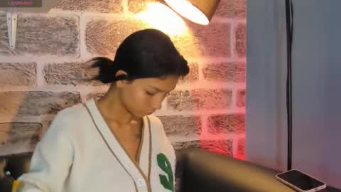 Snapshot of laura_aristizabal_19 chatting on October 2025 12:37:02 PM Laura online show from October 2025 12:37:02 PM