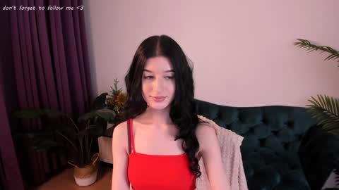 Laura online show from December 2024 11:40:02 PM