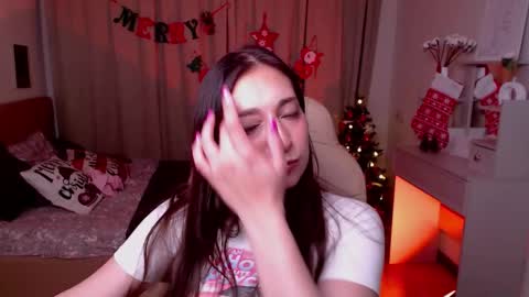 laura_hadock online show from December 2025 03:30:01 PM