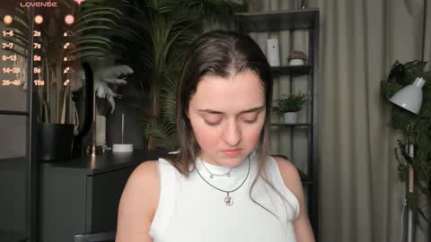 Snapshot of laura_mutti chatting on November 2025 05:11:01 PM Samantha online show from November 2025 05:11:01 PM