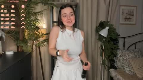 Snapshot of laura_mutti chatting on December 2025 03:54:02 PM Samantha online show from December 2025 03:54:02 PM