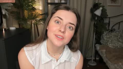 Snapshot of laura_mutti chatting on December 2025 03:41:01 PM Samantha online show from December 2025 03:41:01 PM