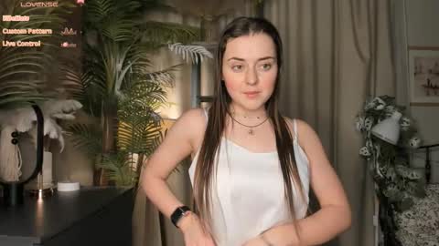 Snapshot of laura_mutti chatting on December 2025 03:17:01 PM Samantha online show from December 2025 03:17:01 PM