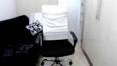 Laura online show from December 2024 03:08:01 AM