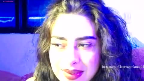 laura_pink01 online show from December 2025 06:41:02 AM