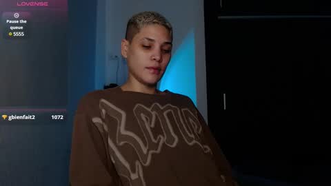 Laura Rose online show from December 2024 11:33:01 AM