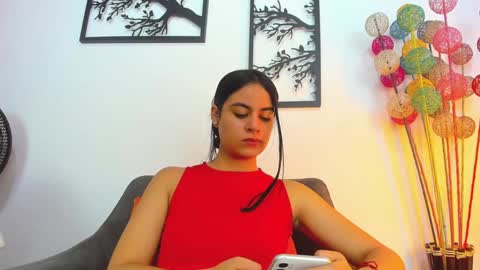 LAURA SOE online show from January 2025 01:24:01 PM
