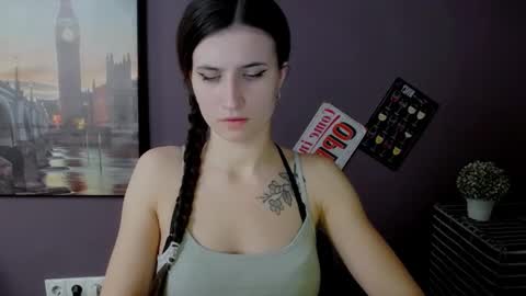 Laura online show from January 2025 03:33:01 PM