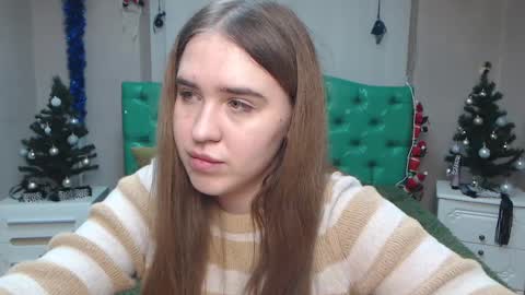 LauraHlot online show from December 2024 04:32:01 AM