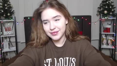 LauraHlot online show from December 2024 07:00:02 PM