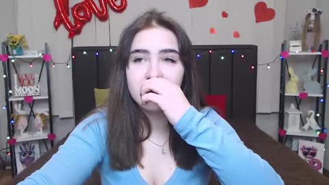 LauraHlot online show from February 2025 06:40:02 PM