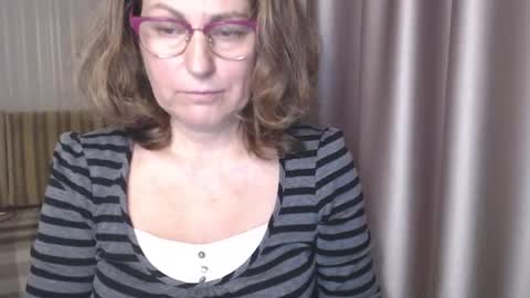 Lauraoven1 online show from December 2024 08:36:01 AM