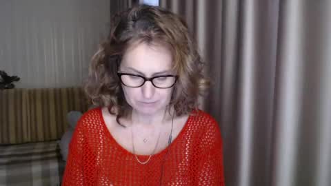 Lauraoven1 online show from February 2025 01:59:02 PM