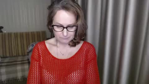 Lauraoven1 online show from February 2025 02:57:01 PM