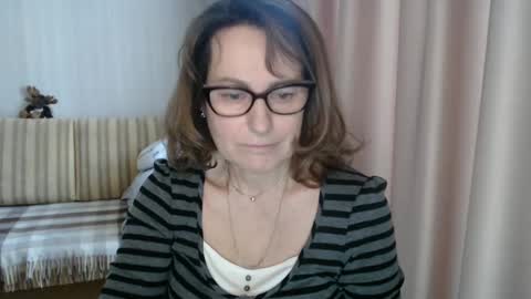 Lauraoven1 online show from February 2025 08:51:02 AM