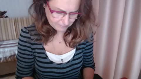 Snapshot of lauraoven1 chatting on October 2025 08:57:02 AM Lauraoven1 online show from October 2025 08:57:02 AM