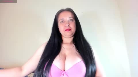 Snapshot of laureen777 chatting on October 2025 02:03:02 AM laureen777 online show from October 2025 02:03:02 AM