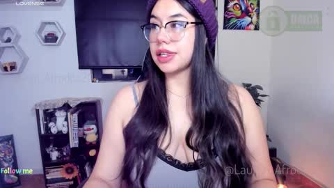 Snapshot of lauren_afrodita chatting on November 2025 06:01:02 AM Im Lauren independent model online show from November 2025 06:01:02 AM