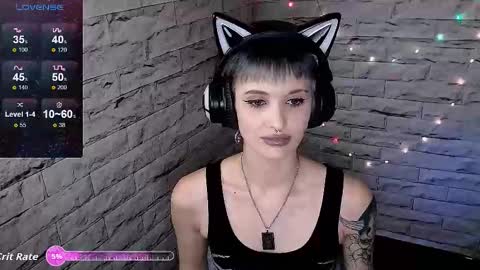 Snapshot of lauren_raquel chatting on September 2025 05:40:02 PM Eva online show from September 2025 05:40:02 PM