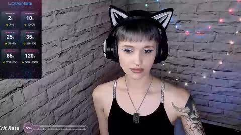 Snapshot of lauren_raquel chatting on October 2025 05:54:02 PM Eva online show from October 2025 05:54:02 PM