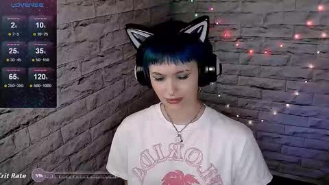 Snapshot of lauren_raquel chatting on October 2025 04:07:02 PM Eva online show from October 2025 04:07:02 PM