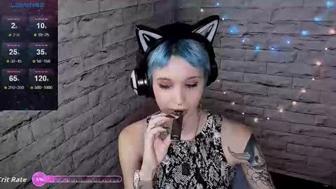 Snapshot of lauren_raquel chatting on November 2025 05:26:02 PM Eva online show from November 2025 05:26:02 PM