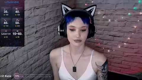 Snapshot of lauren_raquel chatting on November 2025 01:43:02 PM Eva online show from November 2025 01:43:02 PM