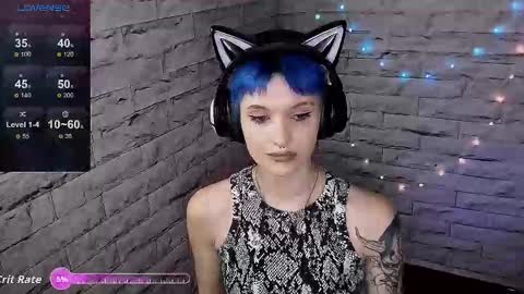 Snapshot of lauren_raquel chatting on November 2025 08:19:01 PM Eva online show from November 2025 08:19:01 PM