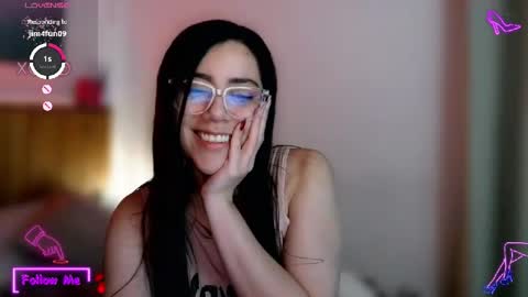 Snapshot of lauren_sweet7 chatting on October 2025 09:51:01 AM Lauren online show from October 2025 09:51:01 AM