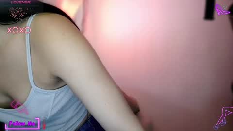 Snapshot of lauren_sweet7 chatting on November 2025 05:23:02 PM Lauren online show from November 2025 05:23:02 PM