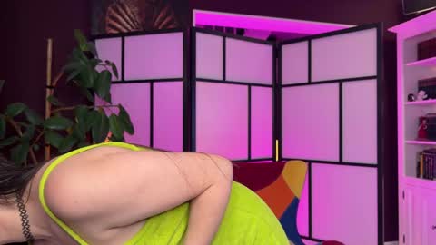 Snapshot of laurenbrite chatting on November 2025 05:07:01 AM Lauren Brite online show from November 2025 05:07:01 AM