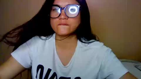 onlyfan laureng7 - 7 laureng2 online show from September 2025 03:05:01 PM