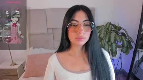 laurenn_smitth online show from September 2025 12:50:01 PM