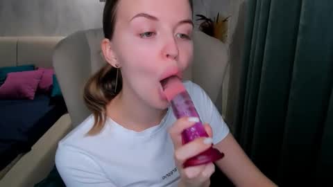 Snapshot of laurennhill chatting on November 2025 12:24:01 AM laurennhill online show from November 2025 12:24:01 AM