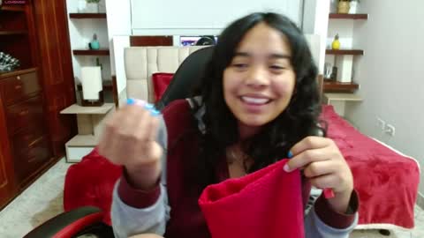 laurent online show from January 2025 09:24:01 AM