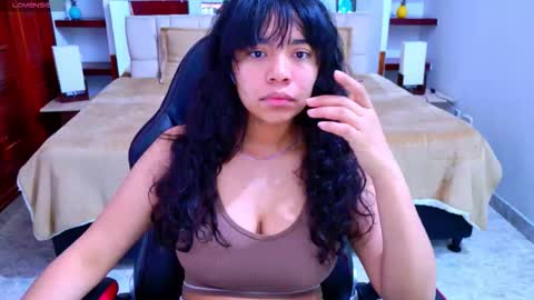 laurent online show from October 2025 03:04:01 AM