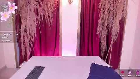 laurent_scott_ online show from September 2025 12:06:01 PM
