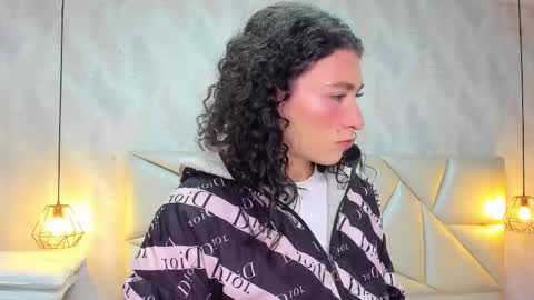 Snapshot of laurettedela_roux chatting on November 2025 11:21:02 AM Laurent online show from November 2025 11:21:02 AM