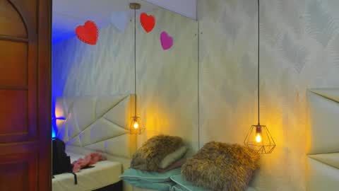 Snapshot of laurettedela_roux chatting on November 2025 10:19:01 AM Laurent online show from November 2025 10:19:01 AM