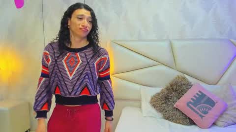 Snapshot of laurettedela_roux chatting on December 2025 11:04:01 AM Laurent online show from December 2025 11:04:01 AM