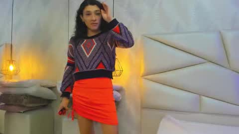 Snapshot of laurettedela_roux chatting on December 2025 10:02:01 AM Laurent online show from December 2025 10:02:01 AM